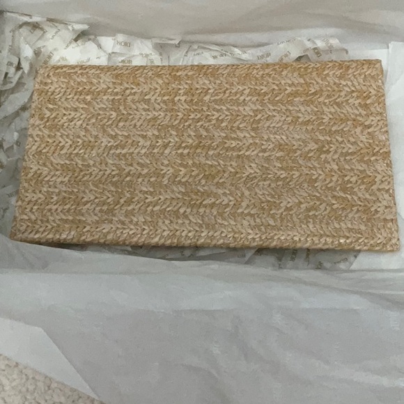 NWOT Dior Raffia Bag from Dior Beauty - Picture 2 of 7